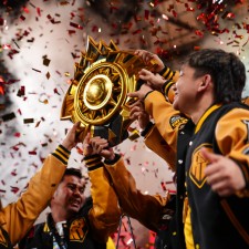 爱游戏中国-全球顶尖球员积极备战，为夺冠奋力拼搏()