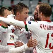 爱游戏官方入口-爱尔兰国家队备战白俄罗斯，全队充满信心()