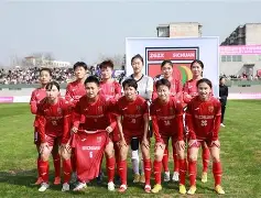 爱游戏官方入口-中国女足备战足球冠军联赛，争夺荣誉()  第2张